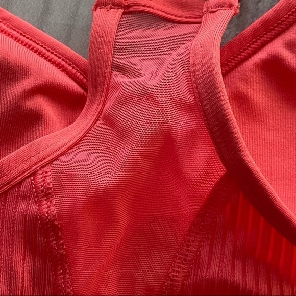 ✅HOST Pick✅ Victoria’s Secret Adjustable Bra, Small - Picture 4 of 7